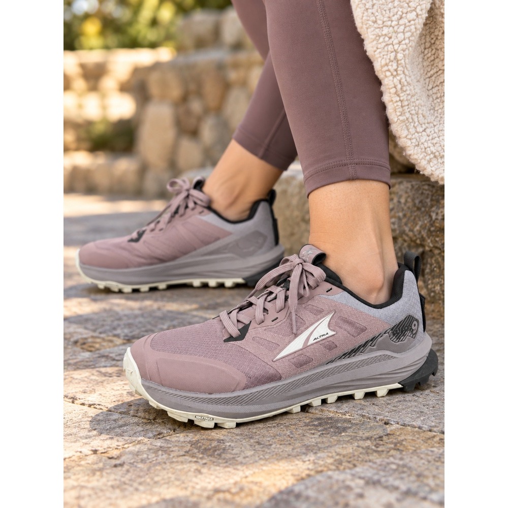 Altra Lone Peak 9 Women's Size 7 Mauve Pink Trail Running Hiking Shoes